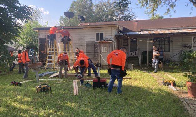 Texas Southmost College Construction, Electrical students aid family in need