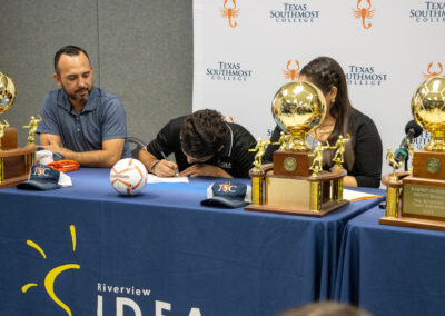 IDEA Riverview Soccer Signings