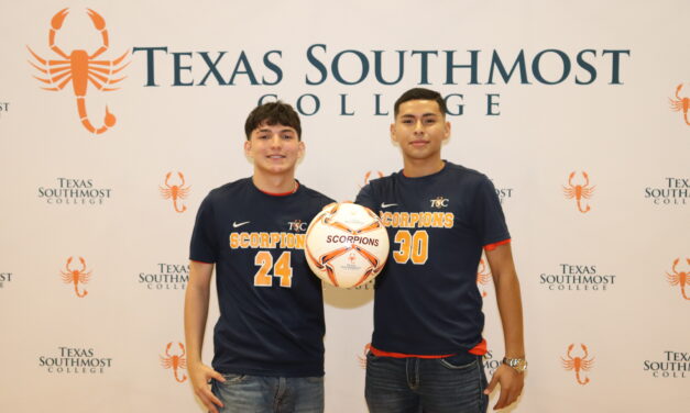 Photos: Kenneth Reyes & Matthew Mejia – Edinburg North HS Signing