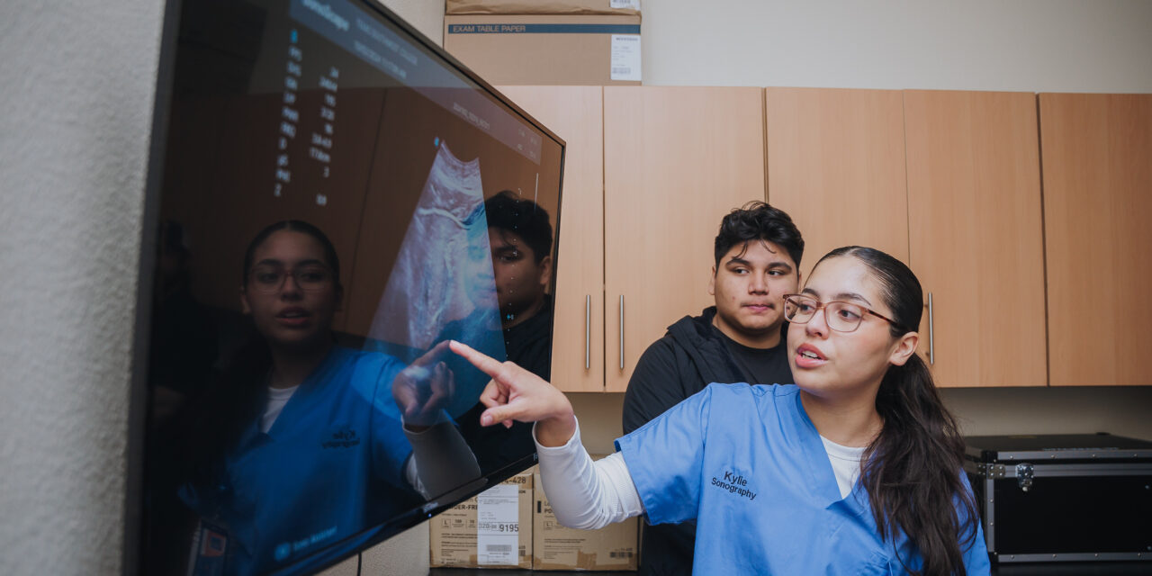 Diagnostic Medical Sonography Students Offering Free Ultrasounds