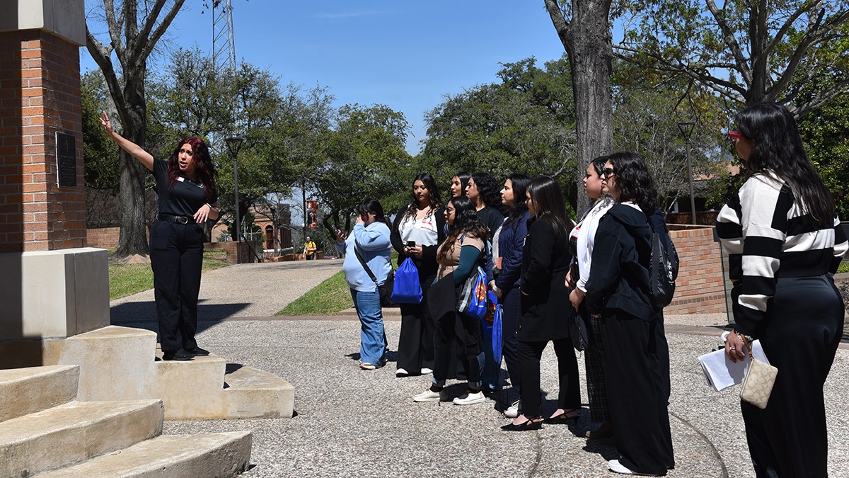 SHSU Criminal Justice students taking classes at TSC and STC visit SHSU's Huntsville campus.